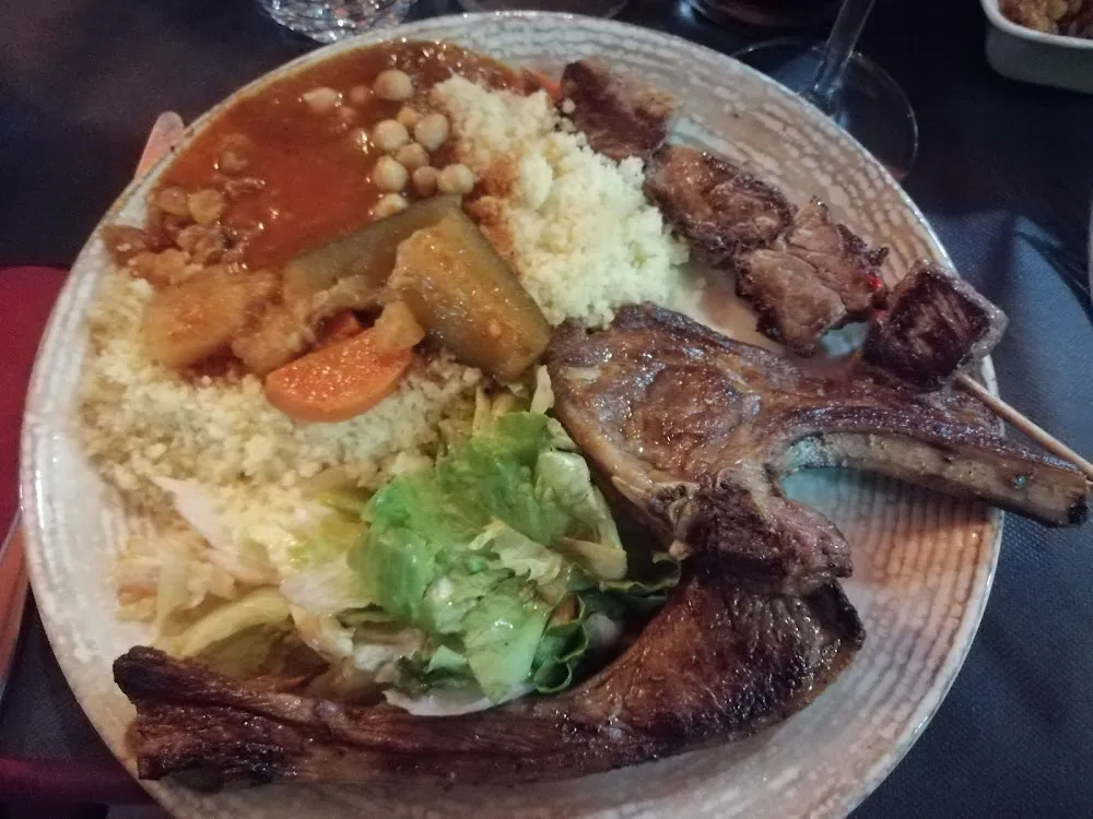 Coucous Côtes d'agneaux Brochette
